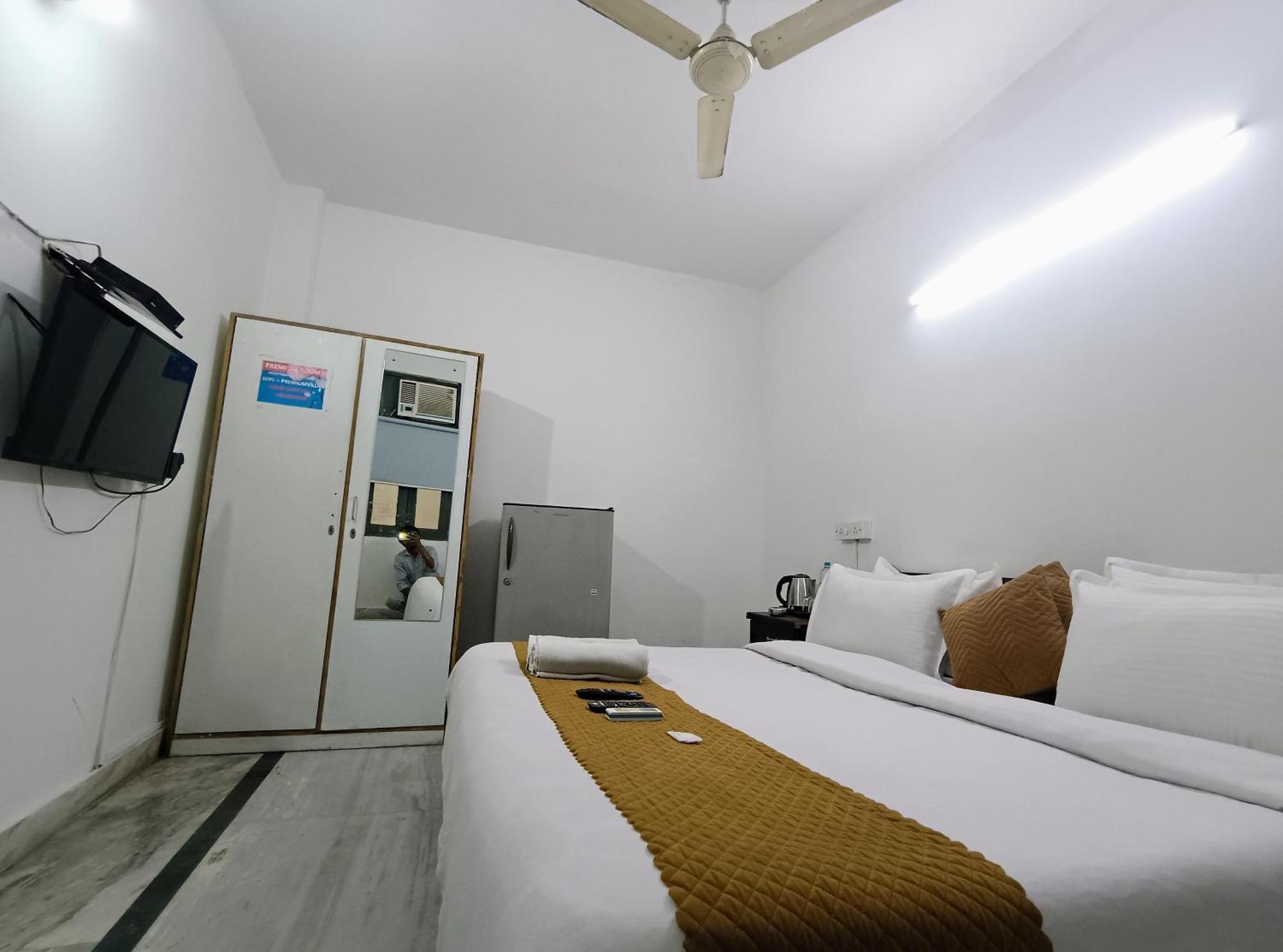 Hotel Hauz Khas Fort View Yeni Delhi Dış mekan fotoğraf