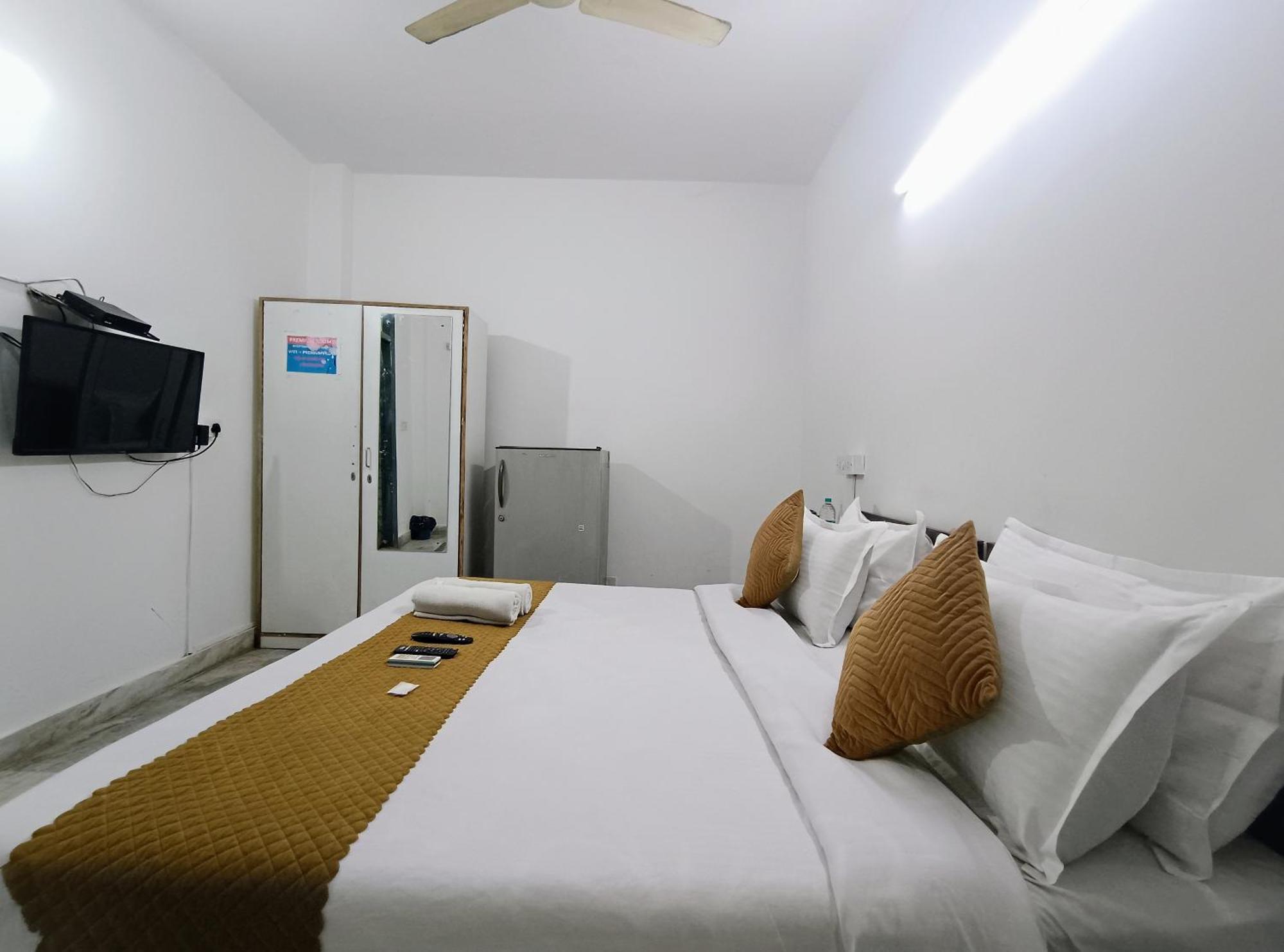 Hotel Hauz Khas Fort View Yeni Delhi Dış mekan fotoğraf