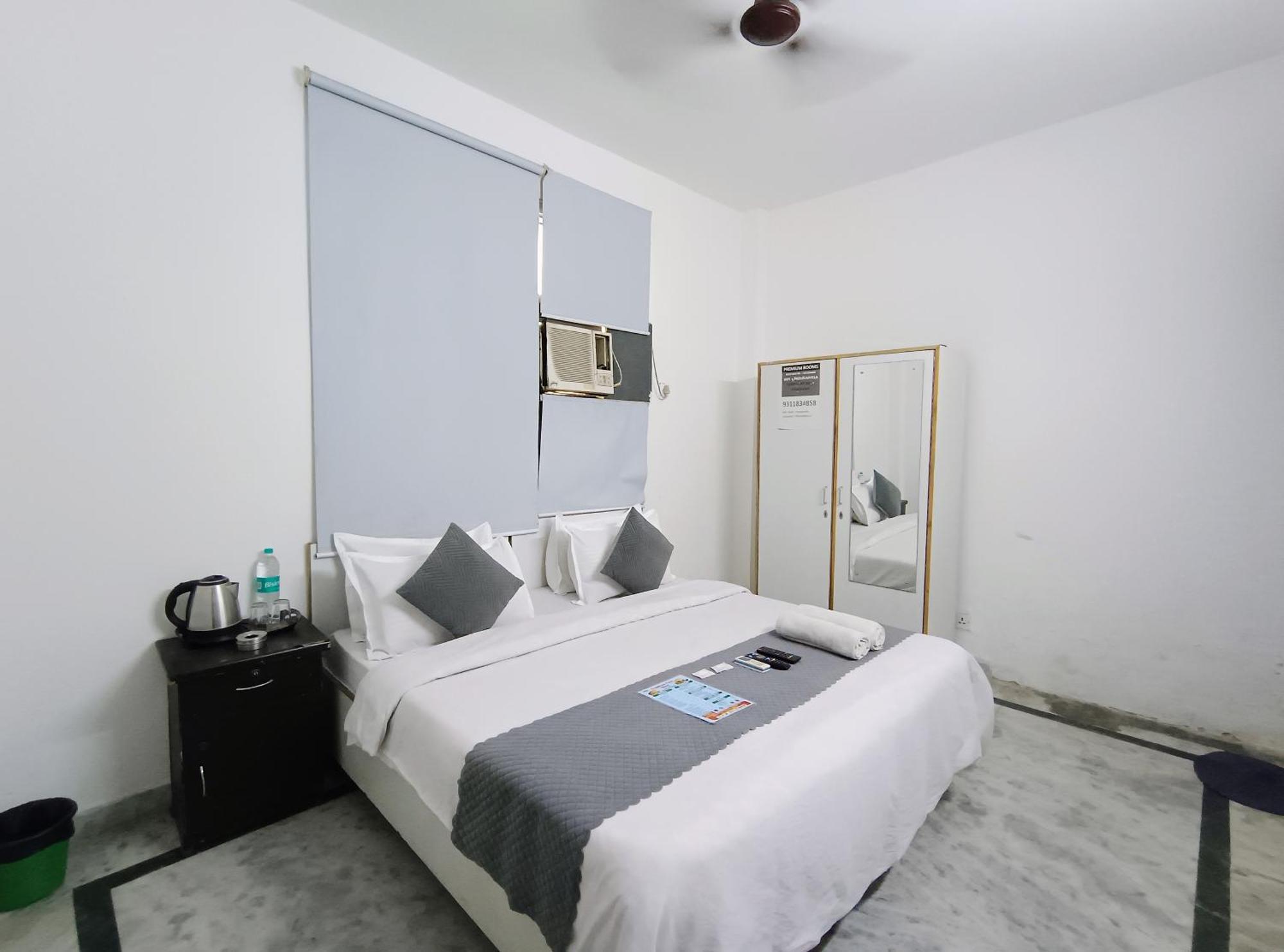 Hotel Hauz Khas Fort View Yeni Delhi Dış mekan fotoğraf