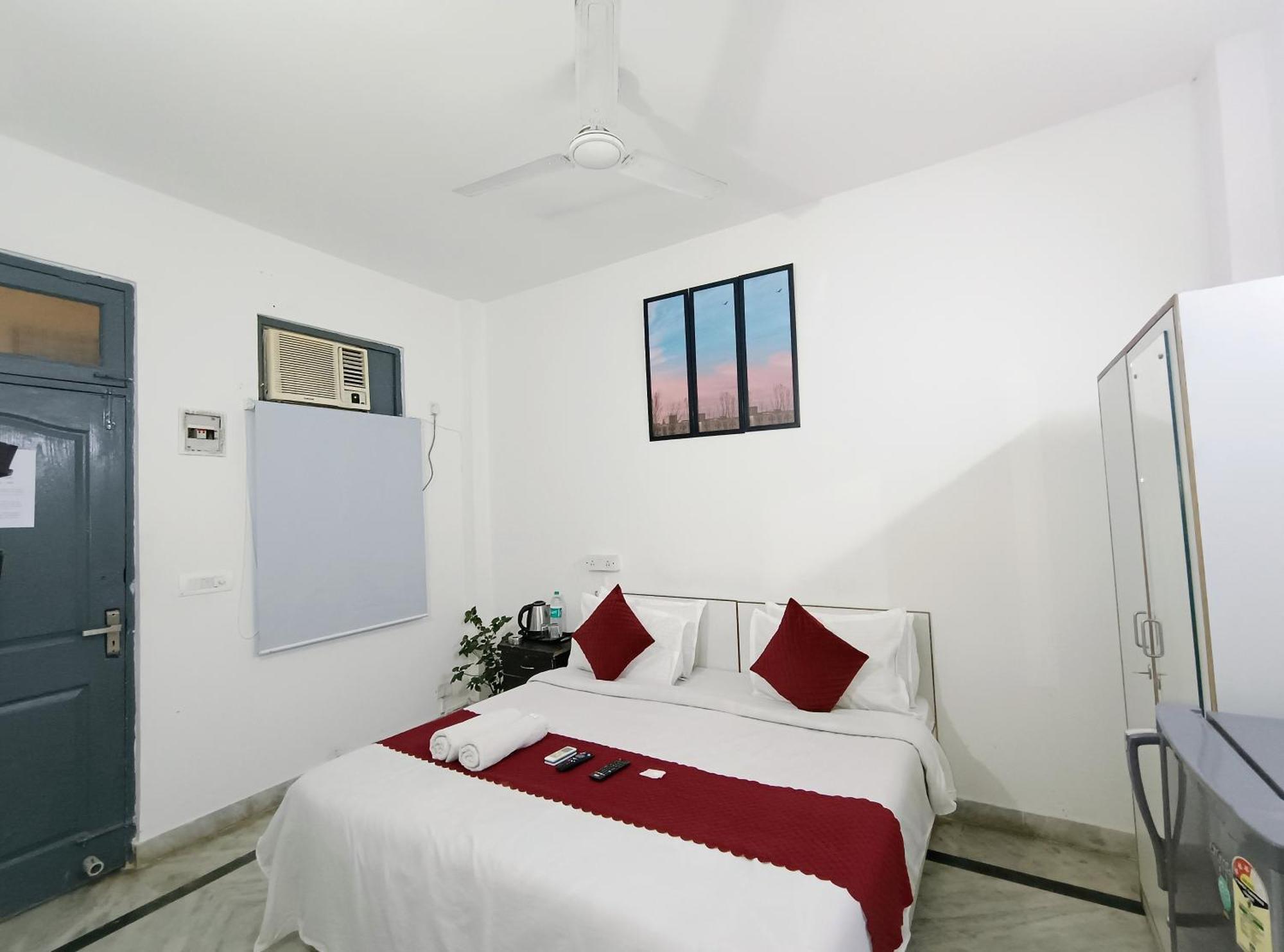 Hotel Hauz Khas Fort View Yeni Delhi Dış mekan fotoğraf